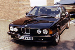 735i